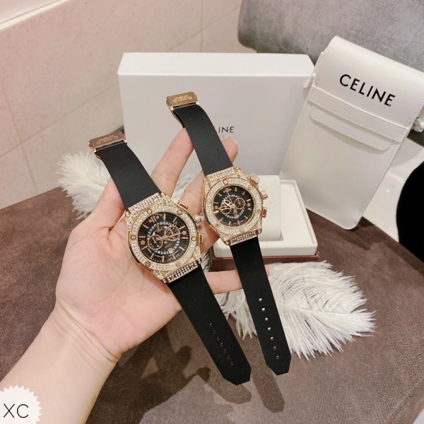 Dây đồng hồ hương vani sang trọng có thể khiến người dùng băn khoăn về mùi sau vài ngày sử dụng.