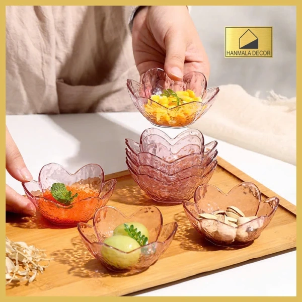 Độ bám dầu trên bát đựng gia vị nhựa cao cấp khiến việc rửa sạch sau bữa tiệc dài hơn dự tính