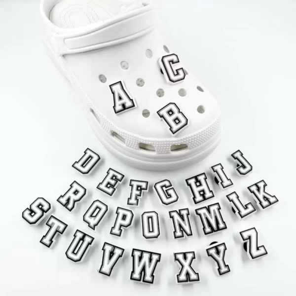 Đồ dán chữ trong nhà: chi tiết tưởng chừng vô hại nhưng lại ảnh hưởng đến cảm giác hài hòa của không gian