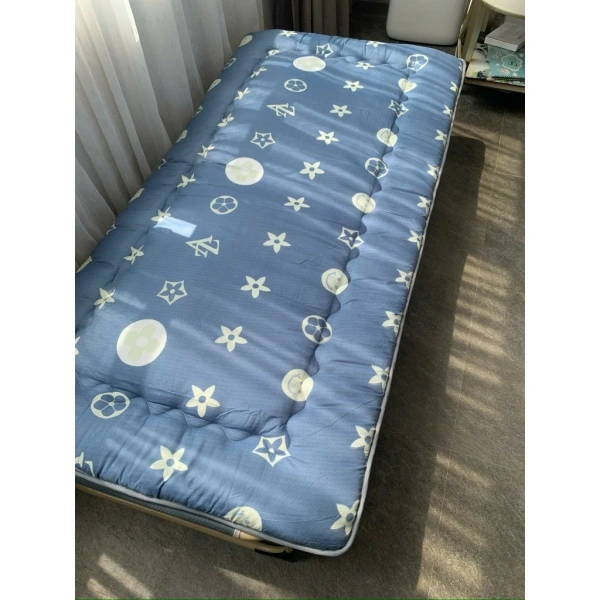 Độ dày của topper gấp gọn là yếu tố quyết định sự thoải mái khi ngủ trưa trên ghế văn phòng