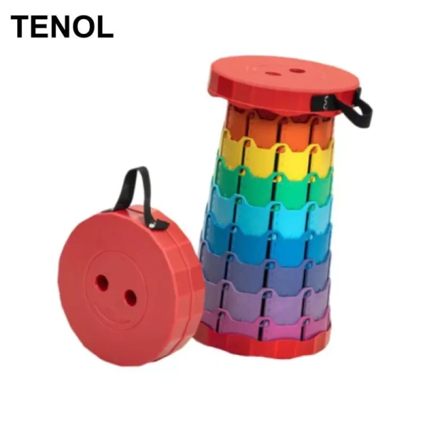Ghế gấp đa năng tiện lợi cho picnic: bất ngờ khi độ bám trên cỏ ẩm buộc người dùng phải thay đổi cách sắp xếp balo.