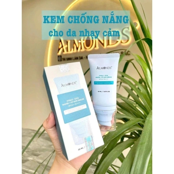 Kem chống nắng dịu nhẹ cho da nhạy cảm thường chỉ bảo vệ bề mặt, khiến da vẫn lo lắng suốt ngày