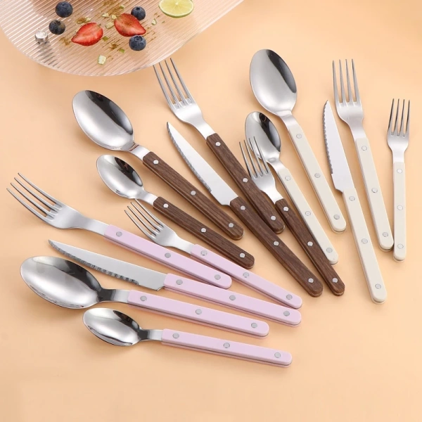 Khi bộ dao nĩa inox bền bỉ gặp khó khăn trong việc duy trì độ sáng sau một năm sử dụng.