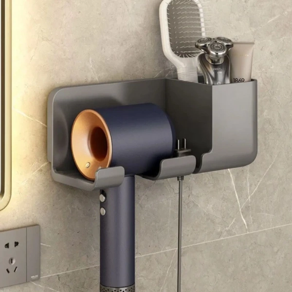 Khi giá treo máy sấy tóc dán tường trong phòng tắm thực tế gây cản trở hơn là tiện ích