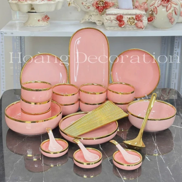 Khi mở hộp combo 9 người ăn, sự thật về những món được ưa chuộng nhất thường khác mong đợi.