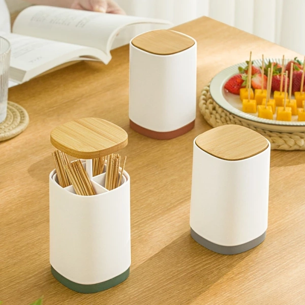 Khi một chi tiết thiết kế trong hộp đựng tăm bông nhựa cao cấp khiến thói quen sạch sẽ bất ngờ bị gián đoạn