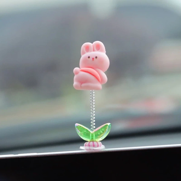 Khi phụ kiện mini dễ thương cho xe hơi và xe máy vượt qua thời gian, người dùng thường ngạc nhiên trước độ bền thực sự