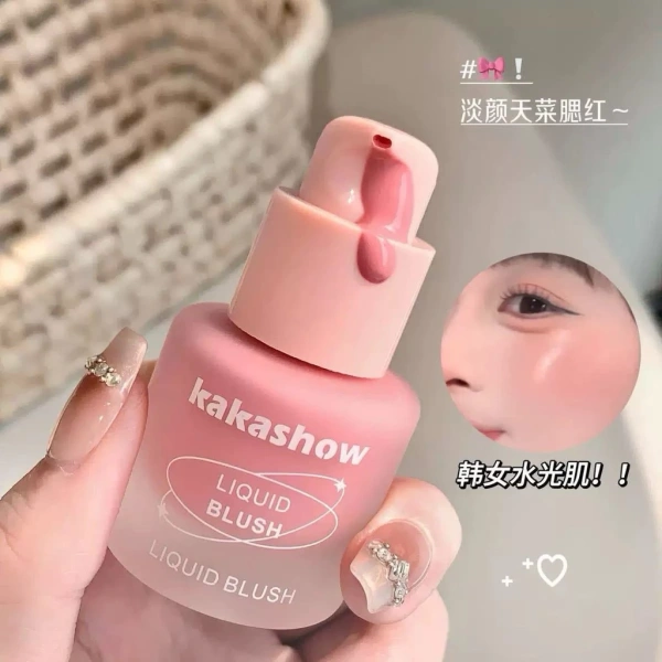 Màu hồng tự nhiên bền lâu suốt 12 giờ chỉ xuất hiện khi dùng phấn má hồng dạng kem đúng cách