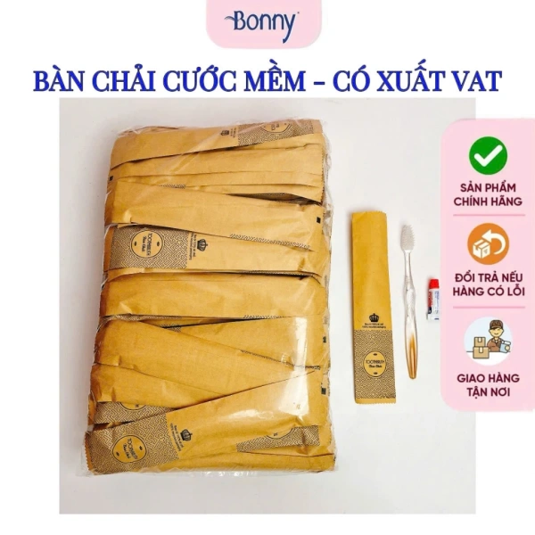 Màu vàng đồng sang trọng của bàn chải khách sạn khiến nhiều người bất ngờ khi trải nghiệm thực tế