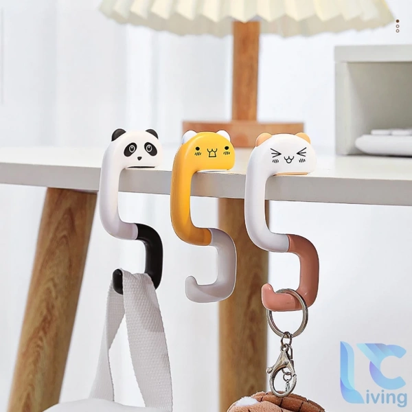Móc treo mini trên balo: Khi chi tiết bé nhỏ giúp sắp xếp vật dụng hàng ngày hiệu quả hơn