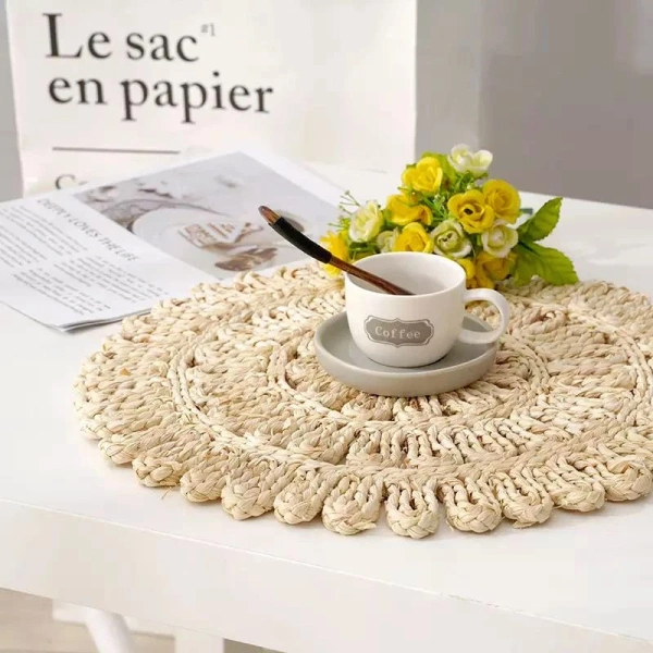 Mọi người thường nhận ra độ dày và cách bảo quản mới thực sự quyết định tuổi thọ của thảm trang trí Tết