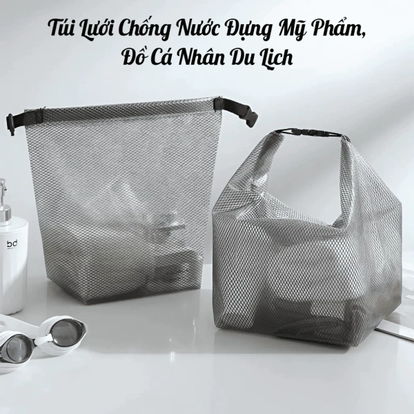 Một lần quên gập gọn túi lưới du lịch, đồ mỹ phẩm lại ẩm ướt và không thể cứu.