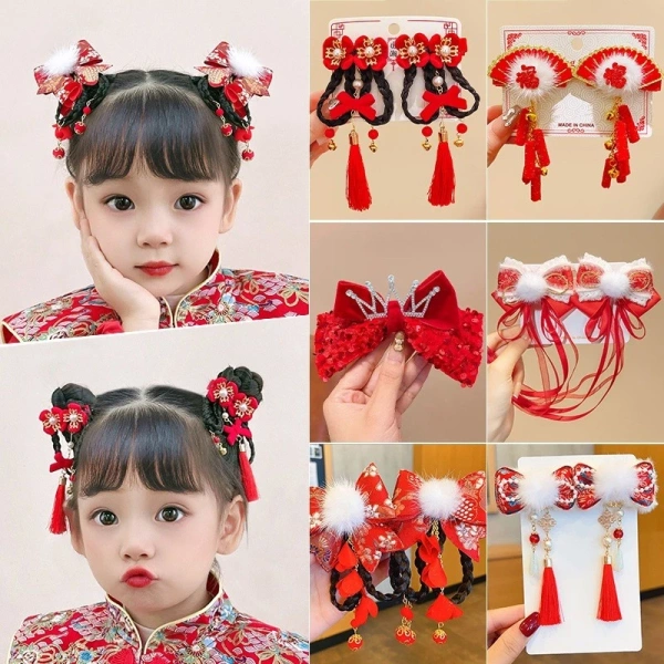 Ngày Tết, màu đỏ rực rỡ khiến mẹ bận tâm hơn khi chọn kẹp tóc cho bé mặc áo dài