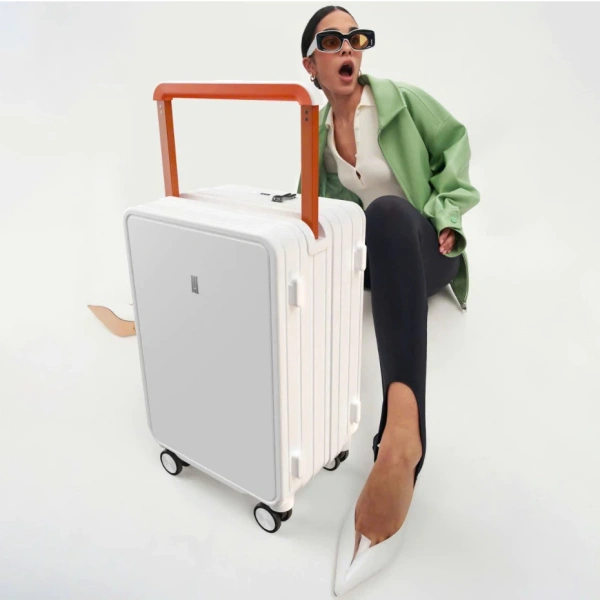 Những bất ngờ khi vali xách tay cao cấp chống va đập size 20 gọn nhẹ đồng hành suốt chuyến công tác dài