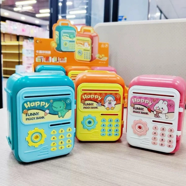 Những giây phút bé bận tâm sắp xếp kẹp sắt tiết kiệm ẩn chứa bài học kiên nhẫn sâu sắc