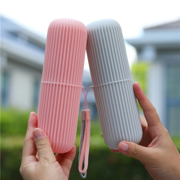 Rút ngắn hành lý: Khi một hộp đựng bàn chải du lịch trở thành giải pháp bất ngờ cho lộn xộn trong vali