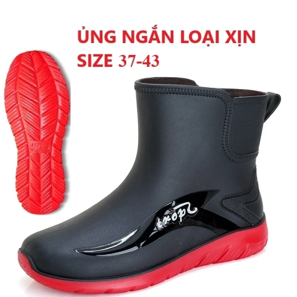 Sau một mùa mưa dài, nhận ra điều mà ít người nhận thức khi chọn giày đi mưa chống trượt