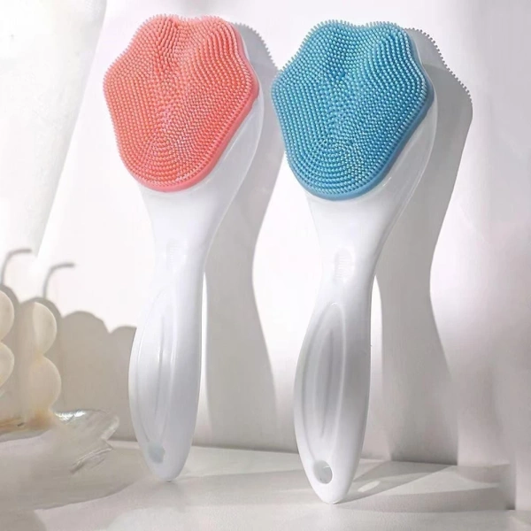 Sau một tháng dùng cọ rửa mặt silicone, da sáng hơn nhưng lỗ chân lông lại mở to hơn.