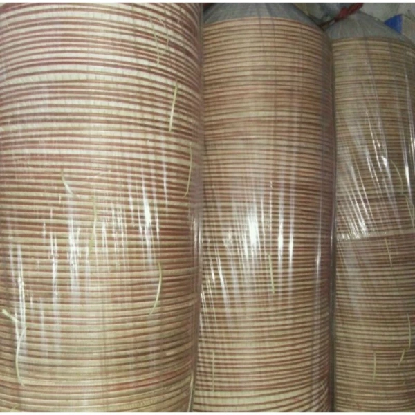Sự khác biệt giữa dự đoán về độ bền của nón lá và thực tế sử dụng khiến người mua thường ngỡ ngàng như thế nào?