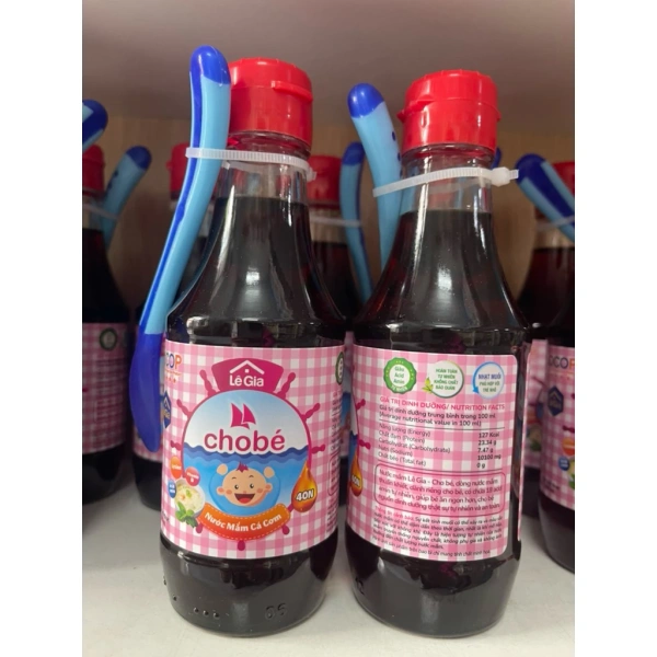 Sự khác biệt nhỏ: một thìa trong nước mắm cho bé 200ml giúp kiểm soát độ mặn mà hầu hết phụ huynh không để ý tới.