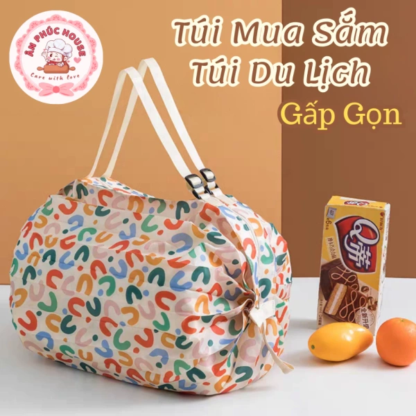 Sức chứa lớn và tính chống thấm của túi gấp gọn khiến mọi chuyến du lịch bớt lo lắng