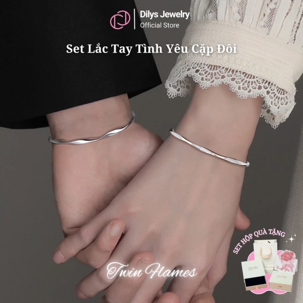 Vòng tay đôi titanium không gỉ: bất ngờ chỉ xuất hiện sau một tháng đeo