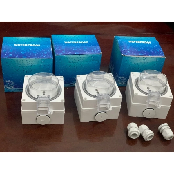 Q1: Tôi có thể dùng ổ cắm IP66 cho khu vực ẩm ướt liên tục như gần bồn tắm không? (Ảnh 5) Q1: Tôi có thể dùng ổ cắm IP66 cho khu vực ẩm ướt liên tục như gần bồn tắm không? (Ảnh 5)