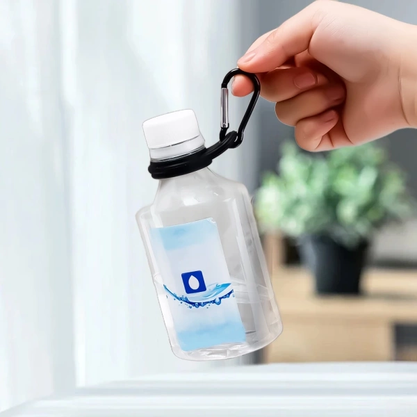 Trong môi trường ẩm ướt, ưu tiên dùng kẹp có lớp silicone dày và carabiner khóa an toàn. (Ảnh 4)