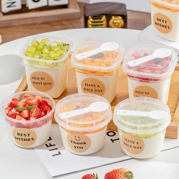 Đảm bảo rằng bánh không bị ép quá chặt trong hộp, đồng thời còn có một chút “không gian thở” để hơi nước không gây ẩm ướt quá mức. (Ảnh 3)