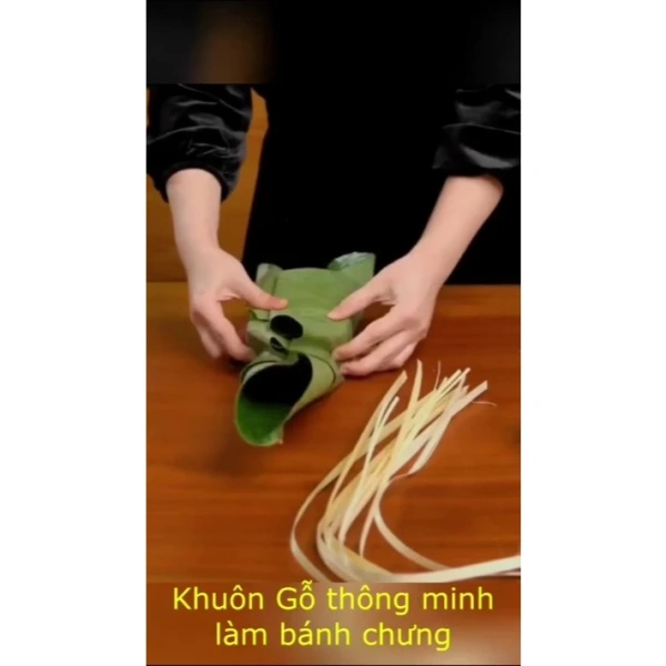 Tiện lợi của khuôn bánh chưng gỗ thông thực tế ẩn sau một chi tiết nhỏ mà người dùng thường bỏ qua - Ảnh 1 Tiện lợi của khuôn bánh chưng gỗ thông thực tế ẩn sau một chi tiết nhỏ mà người dùng thường bỏ qua - Ảnh 1