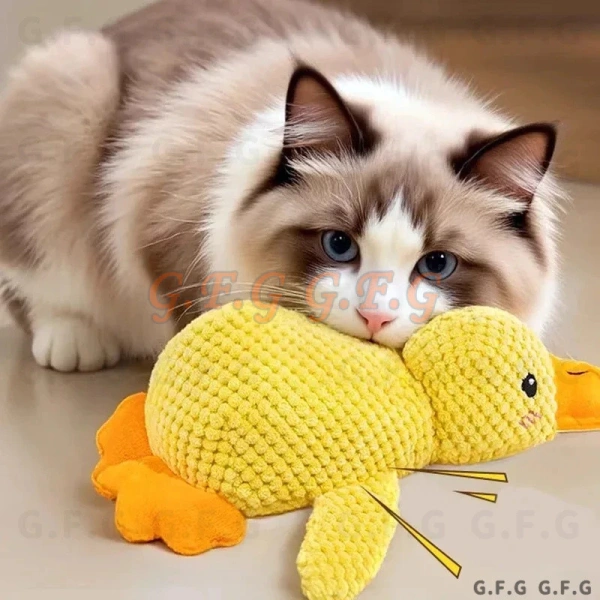 Khi một chú chó hăng say “gắp” và “cúi” lên đồ chơi, quá trình nhai tạo ra lực cắt răng nhẹ, giúp loại bỏ lớp nhám mới hình thành. (Ảnh 3)