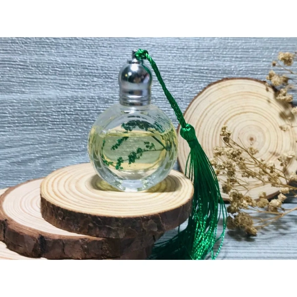 Khi đã có một “cỗ máy” bảo quản tốt, bước tiếp theo là chọn loại tinh dầu thích hợp và sử dụng sao cho tối đa hiệu quả thư giãn. (Ảnh 4) Khi đã có một “cỗ máy” bảo quản tốt, bước tiếp theo là chọn loại tinh dầu thích hợp và sử dụng sao cho tối đa hiệu quả thư giãn. (Ảnh 4)