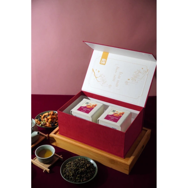 Chất lượng trà Oolong phụ thuộc vào nhiều giai đoạn, từ việc lựa chọn giống cây, môi trường trồng cho tới các bước chế biến cuối cùng. (Ảnh 2) Chất lượng trà Oolong phụ thuộc vào nhiều giai đoạn, từ việc lựa chọn giống cây, môi trường trồng cho tới các bước chế biến cuối cùng. (Ảnh 2)