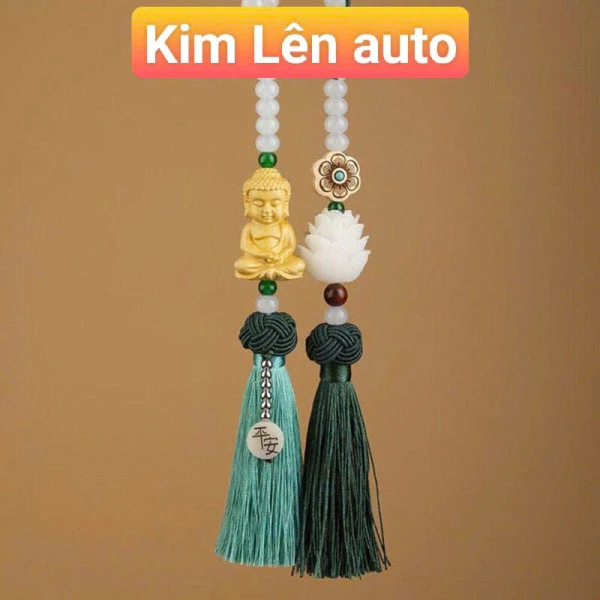 Treo khánh liên hoa phong thủy trên xe hơi thường khiến người lái cảm nhận an toàn khác hơn so với kỳ vọng - Ảnh 1 Treo khánh liên hoa phong thủy trên xe hơi thường khiến người lái cảm nhận an toàn khác hơn so với kỳ vọng - Ảnh 1