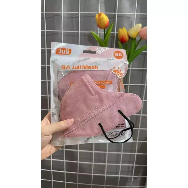 Dưới đây là một số quan điểm từ người dùng và một số lưu ý khi dùng khẩu trang này trong thời tiết nắng gay gắt. (Ảnh 5) Dưới đây là một số quan điểm từ người dùng và một số lưu ý khi dùng khẩu trang này trong thời tiết nắng gay gắt. (Ảnh 5)