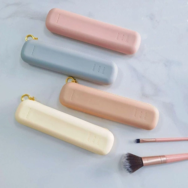 Trong thị trường hiện nay, UUMIR Túi đựng cọ trang điểm silicone dung tích lớn là một mẫu sản phẩm đáng cân nhắc. (Ảnh 4) Trong thị trường hiện nay, UUMIR Túi đựng cọ trang điểm silicone dung tích lớn là một mẫu sản phẩm đáng cân nhắc. (Ảnh 4)