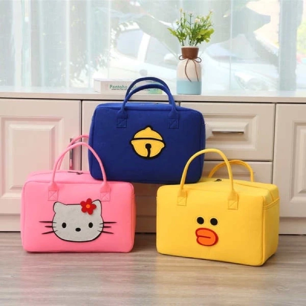 Vải nỉ, còn được gọi là foam fabric, có cấu trúc dày dặn, mềm mại nhưng rất bền. (Ảnh 2)