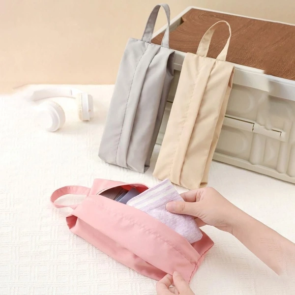 Sau một thời gian sử dụng, nếu bạn nhận thấy một số ngăn đã mòn hoặc vải bị rách, hãy cân nhắc thay thế bằng một chiếc túi mới để duy trì tiêu chuẩn vệ sinh và tổ chức. (Ảnh 5)