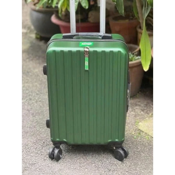 Vali du lịch cabin: Khi người mua chỉ xét kích thước mà bỏ qua độ bền nhựa ABS và tính năng khóa số, bất ngờ sẽ tới. - Ảnh 4