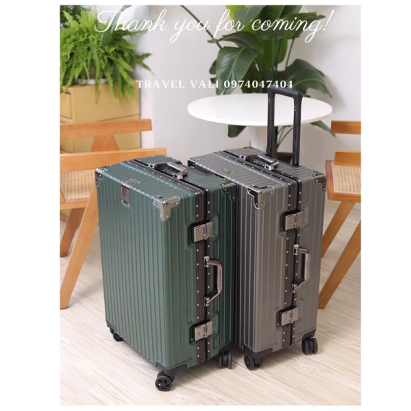 Vali kéo du lịch khung nhôm có khay 4 góc chịu va đập khiến cách đóng gói hành lý hoàn toàn khác đi. - Ảnh 3