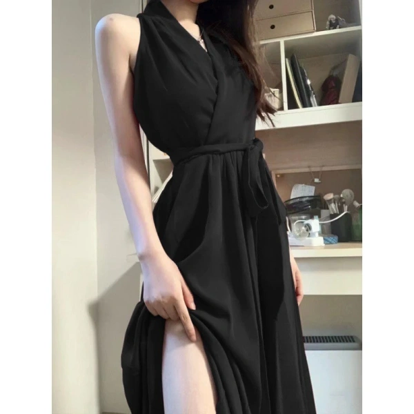 Để đưa ra quyết định mua sắm thông minh, hãy xem xét cách váy dài màu đỏ so sánh với các lựa chọn khác như váy ngắn, váy xòe hay áo đầm có phần váy. (Ảnh 3) Để đưa ra quyết định mua sắm thông minh, hãy xem xét cách váy dài màu đỏ so sánh với các lựa chọn khác như váy ngắn, váy xòe hay áo đầm có phần váy. (Ảnh 3)