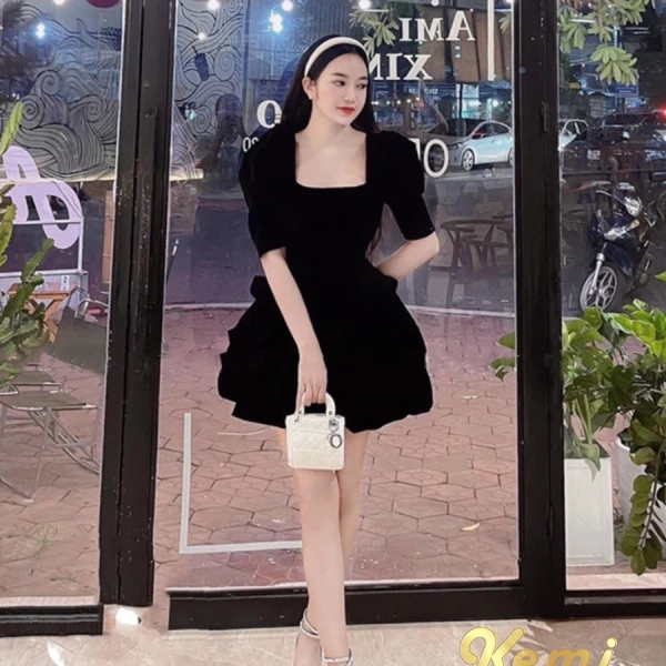 Nhờ những ưu điểm trên, nhung Kemi thường được lựa chọn cho các mẫu váy đầm sang trọng. (Ảnh 4)