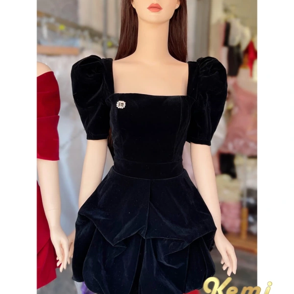 Trong mô tả sản phẩm, shop Kemi cung cấp mã giảm 10 K cho lần mua đầu tiên và nhiều chương trình ưu đãi khác. (Ảnh 5)