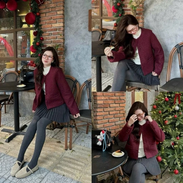 Viền bông xù trên áo khoác dạ tweed đỏ thường bị bỏ qua, nhưng lại là yếu tố quyết định sự ấm áp trong những đêm Noel. - Ảnh 1