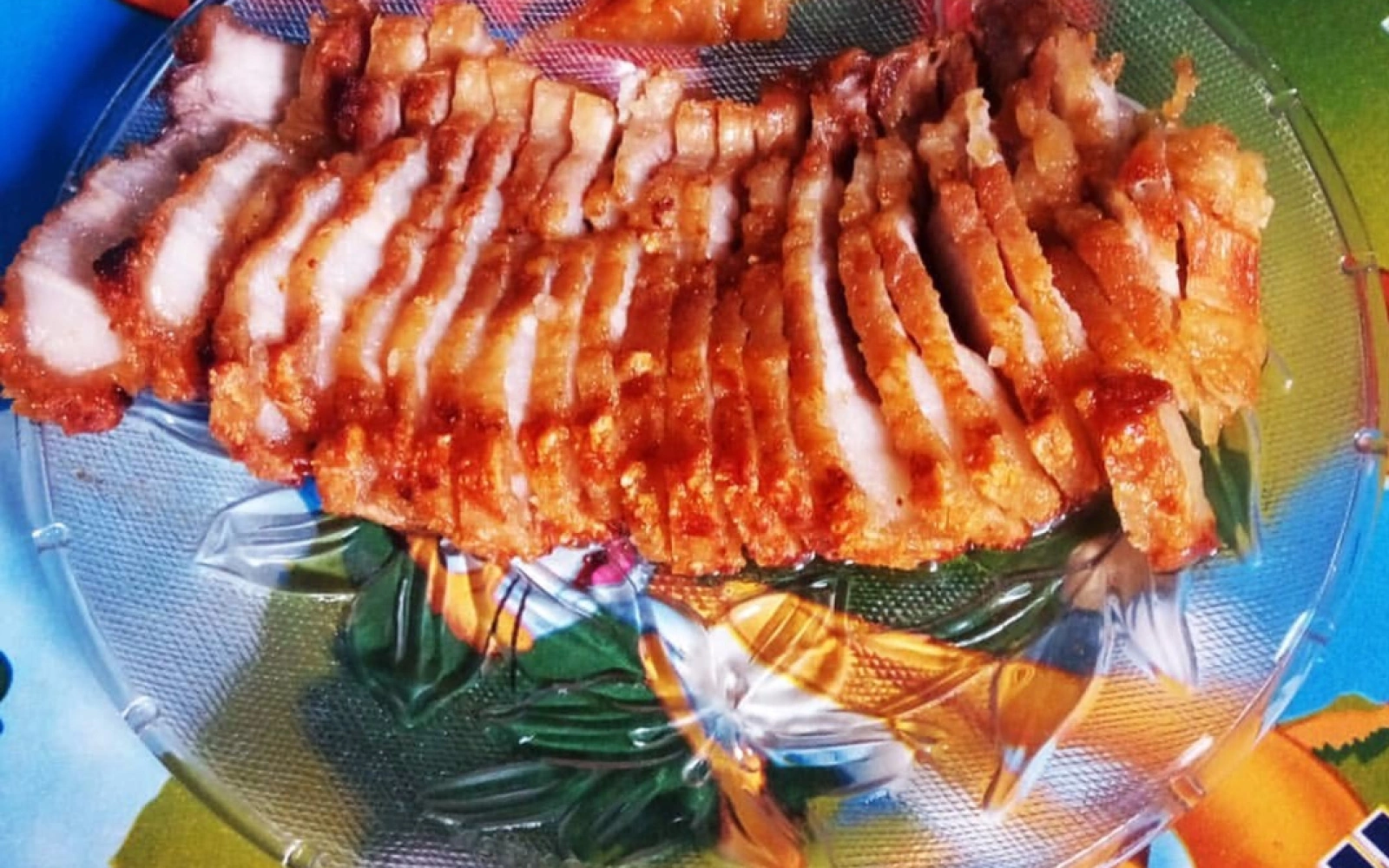 Thịt lợn quay giòn bì
