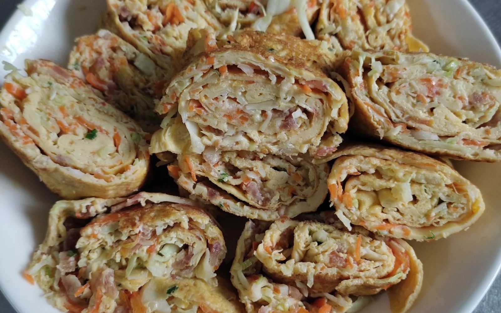Trứng cuộn rau củ