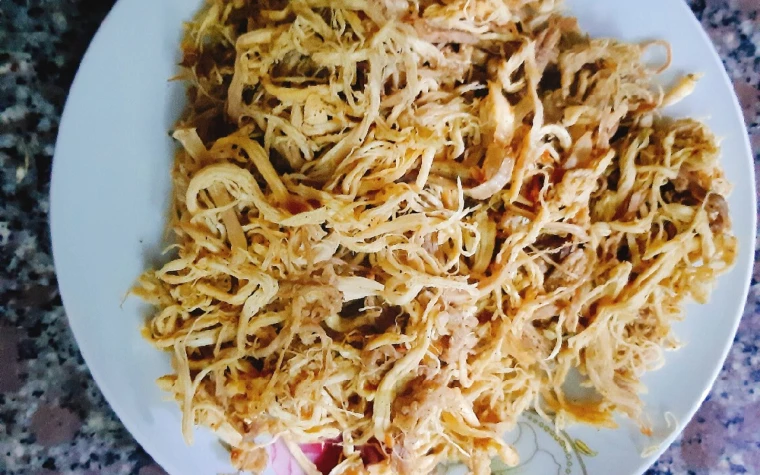 Ruốc gà nguyên con