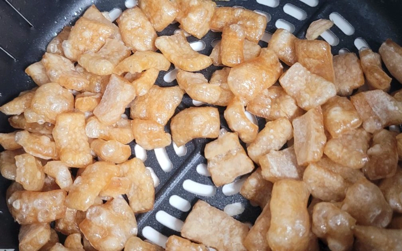 Da heo chiên giòn bằng nồi chiên không dầu