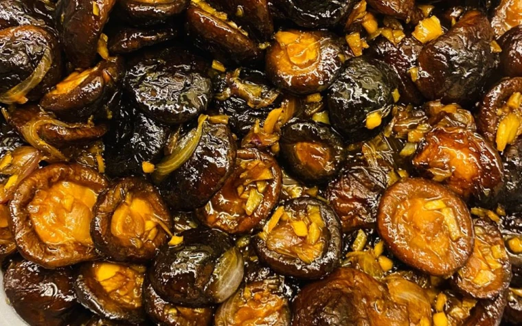 Nấm hương xào xì dầu vị teriyaki