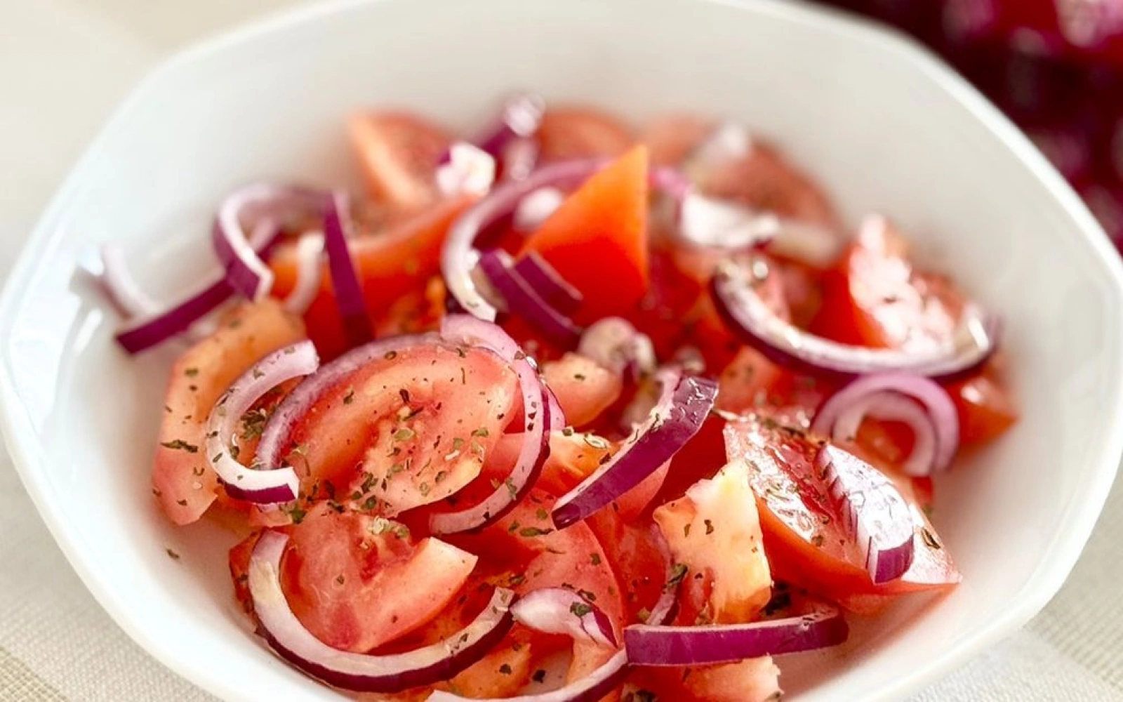 Cách làm Salad Cà Chua Hành Tây tươi mát